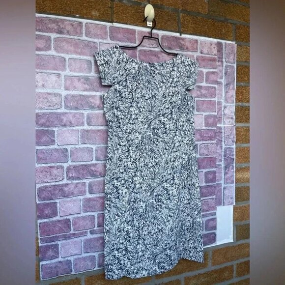 M.M.LaFleur Sarah 4.0 Dress in Indigo Marble size 8 - Picture 5 of 15